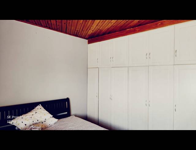 5 BEDROOM HOUSE FOR SALE IN MOUNTAIN RISE